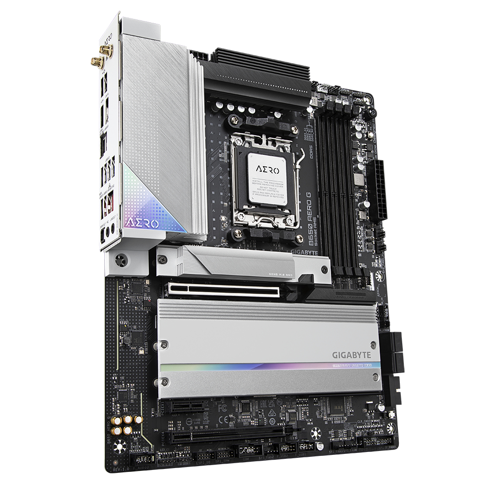Bekijk afbeelding 4 van Gigabyte AM5 B650 AERO G - DDR5/3xM.2/DP/HDMI/µATX
